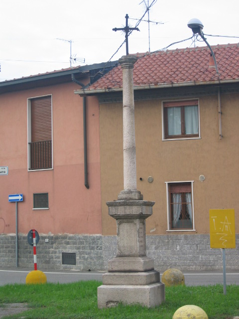 Colonna votiva della Torazza - By Erasmus 89 (Own work) - via Wikimedia Commons